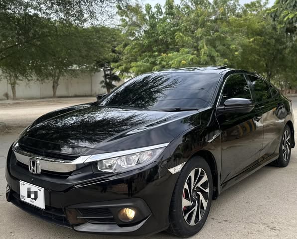 Honda Civic Oriel 2016 1.8 i-VTEC CVT